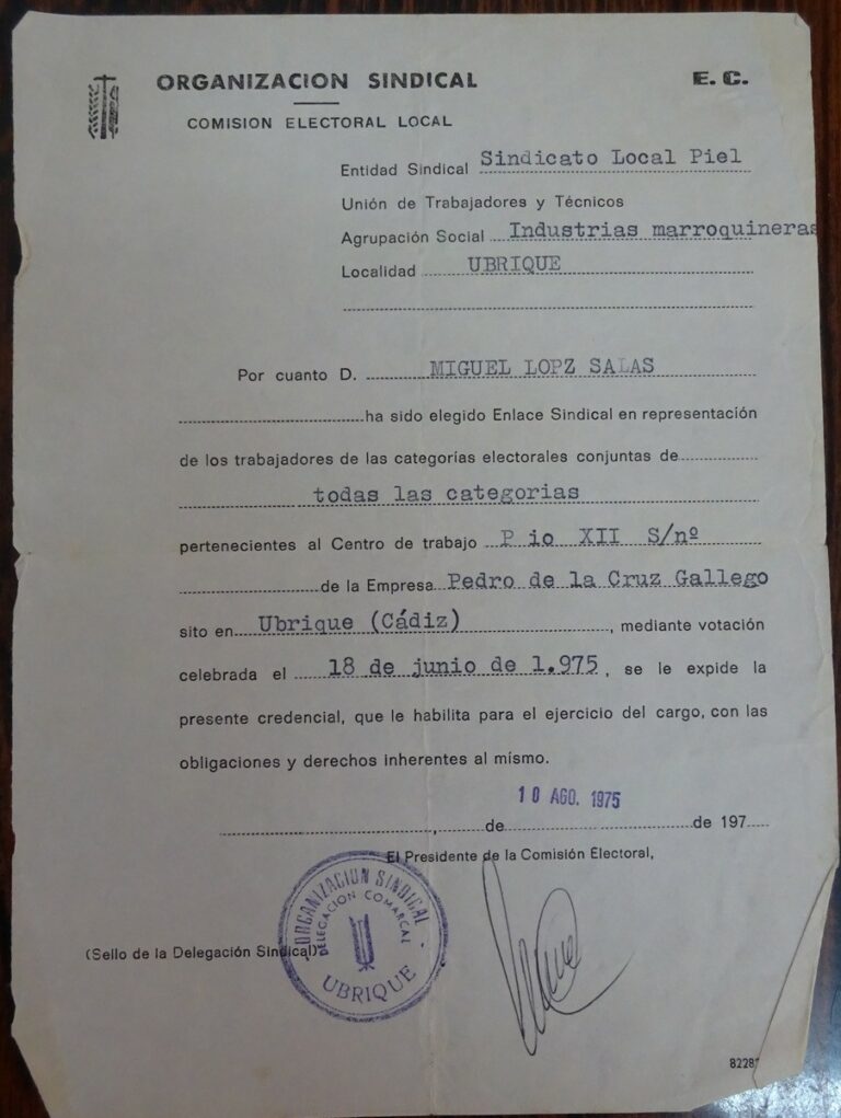 Credencial de la elección de un trabajador marroquinero como enlace sindical, 1975 (AHMU).